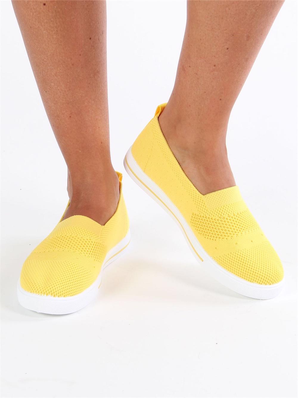 Gotzone - Beige espadrillos med vit gummisula